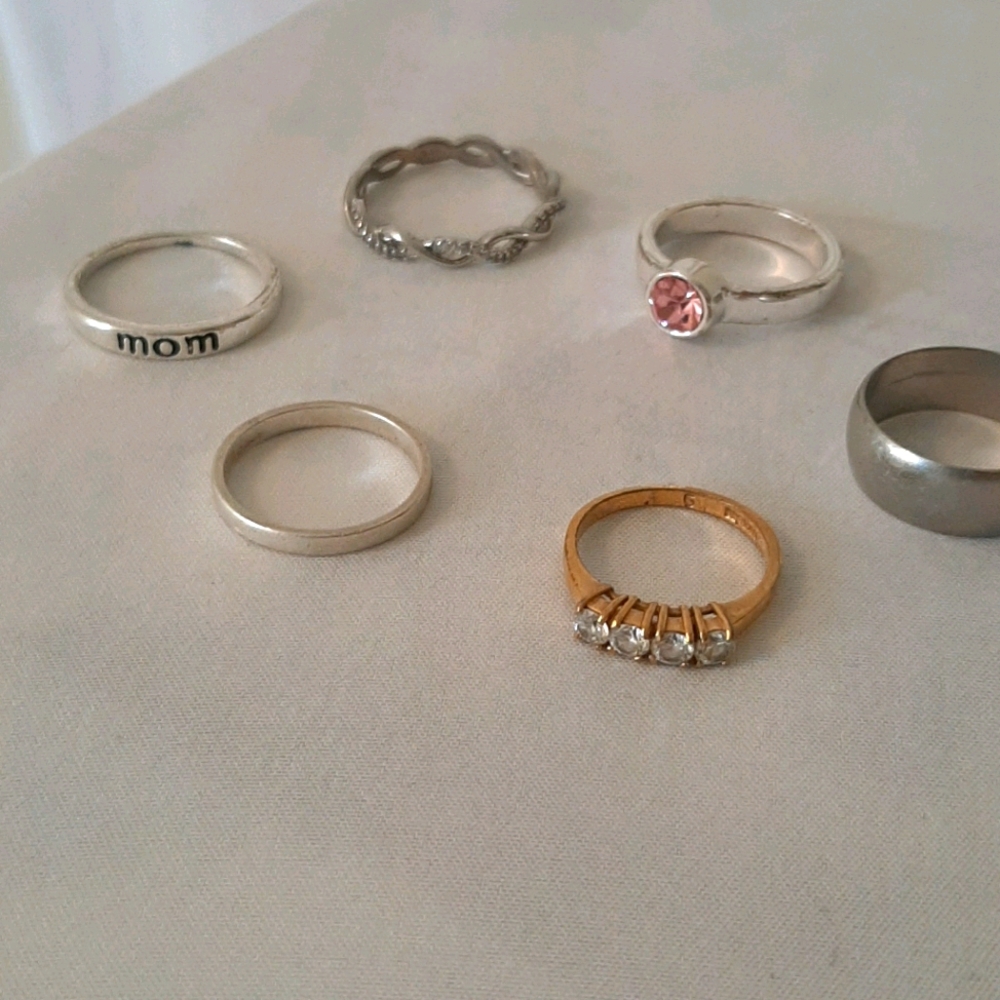 Assortment Rings 925 Silver Size 7 or 8